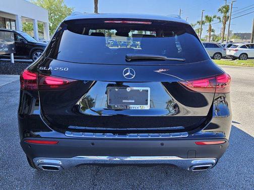 2025 Mercedes-Benz GLA 250 Base