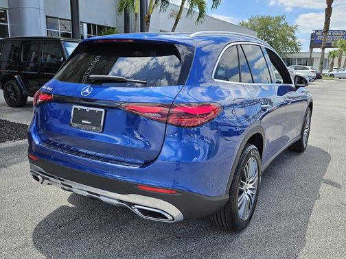 2025 Mercedes-Benz GLC 300 Base