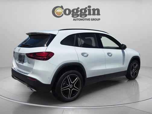 Polar White 2026 Mercedes-Benz GLA 250 Base