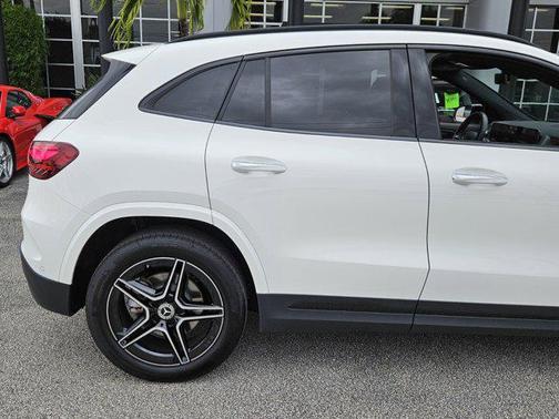 2025 Mercedes-Benz GLA 250 Base