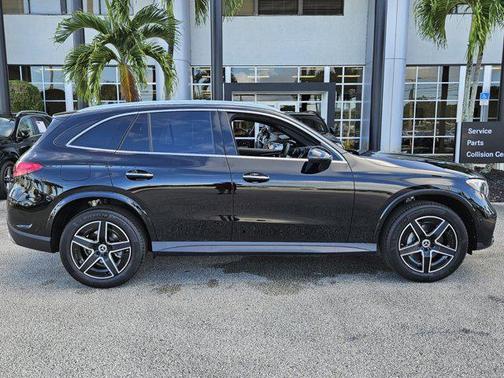 2026 Mercedes-Benz GLC 300 Base