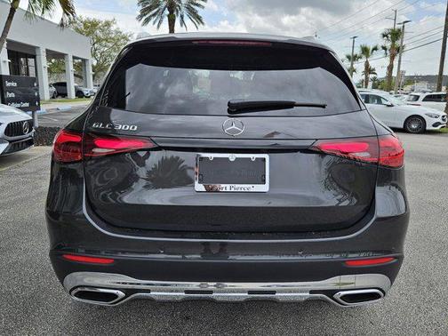 2025 Mercedes-Benz GLC 300 Base