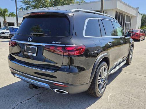 2025 Mercedes-Benz GLS 450 4MATIC