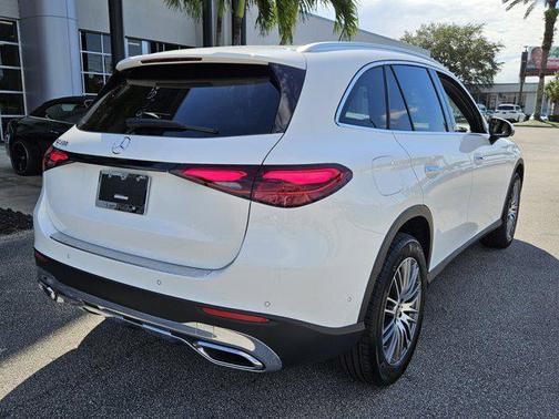 2025 Mercedes-Benz GLC 300 Base