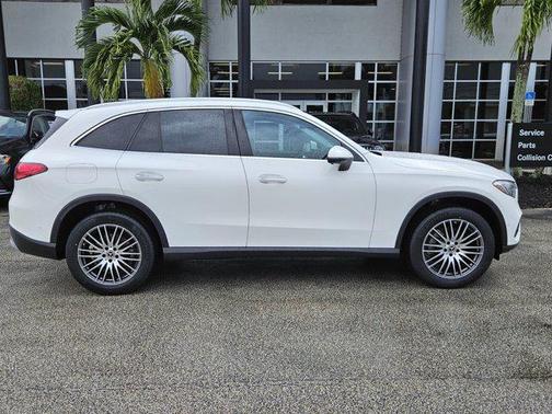 2024 Mercedes-Benz GLC 300 Base