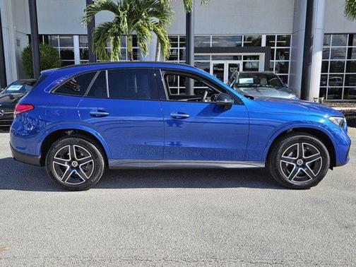 2026 Mercedes-Benz GLC 300 Base