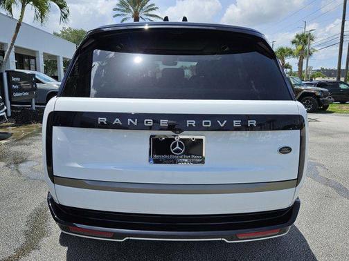 2023 Land Rover Range Rover SE