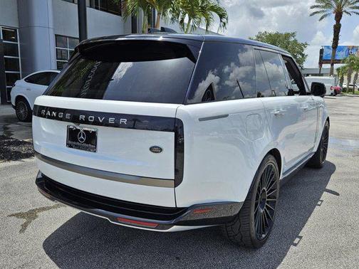 2023 Land Rover Range Rover SE