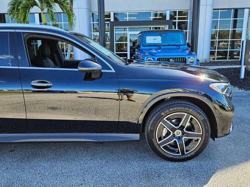 2026 Mercedes-Benz GLC 300 Base