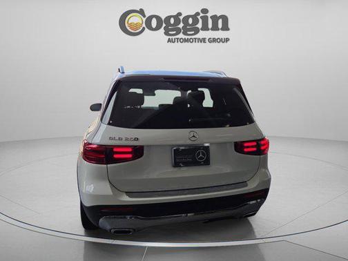 Polar White 2026 Mercedes-Benz GLB 250 Base