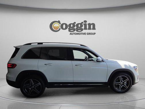 Polar White 2026 Mercedes-Benz GLB 250 Base