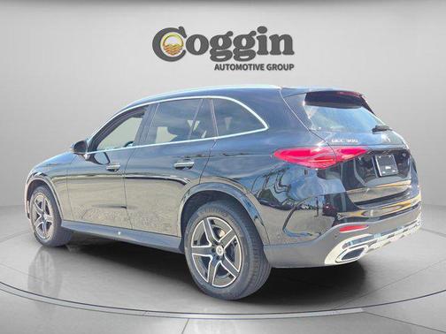 Black 2026 Mercedes-Benz GLC 300 Base
