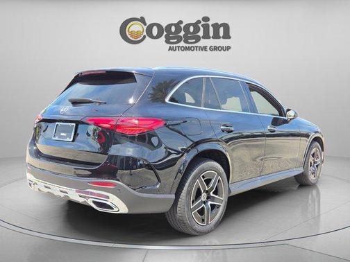 Black 2026 Mercedes-Benz GLC 300 Base