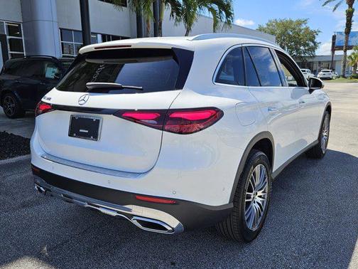 2026 Mercedes-Benz GLC 300 Base