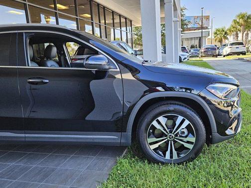 2025 Mercedes-Benz GLA 250 Base