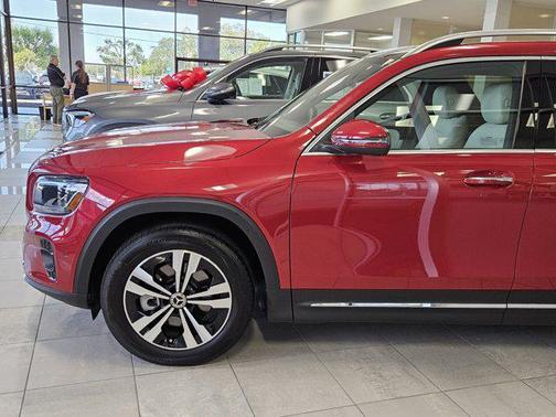 2025 Mercedes-Benz GLB 250 Base