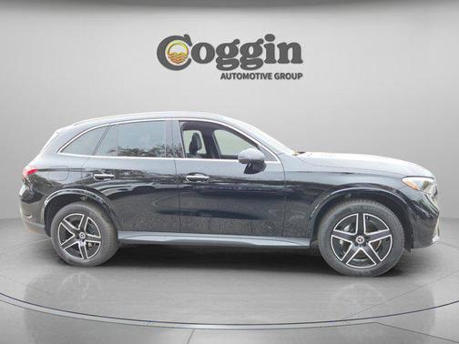 Black 2026 Mercedes-Benz GLC 300 Base