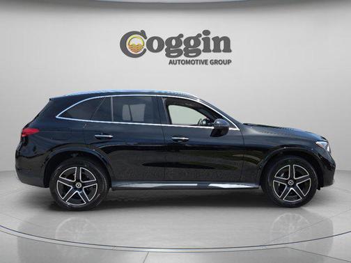 Black 2026 Mercedes-Benz GLC 300 Base