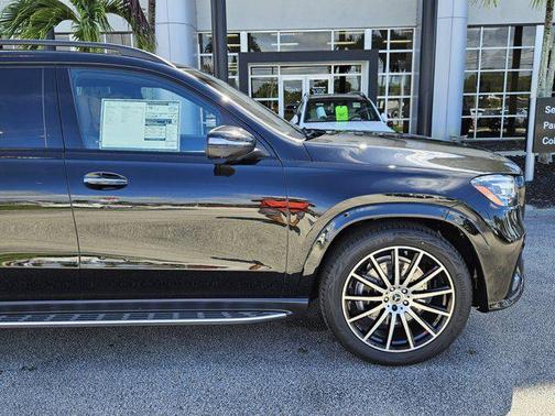 2026 Mercedes-Benz GLS 580 4MATIC