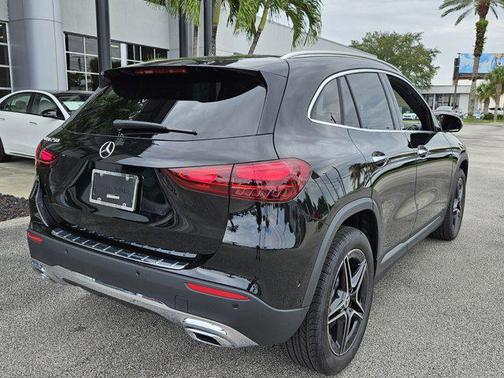 2026 Mercedes-Benz GLA 250 Base