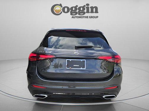 2026 Mercedes-Benz GLC 300 Base