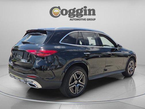 Black 2026 Mercedes-Benz GLC 300 Base