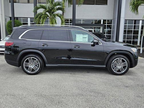 2026 Mercedes-Benz GLS 450 4MATIC