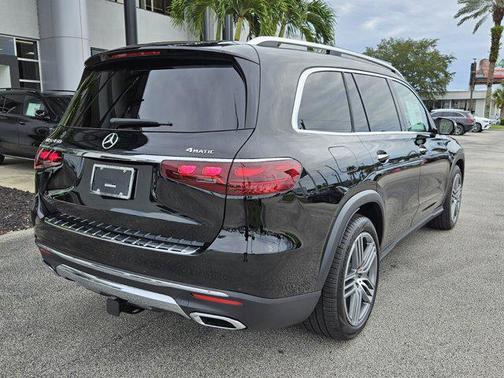 2026 Mercedes-Benz GLS 450 4MATIC