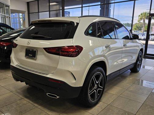 2025 Mercedes-Benz GLA 250 Base