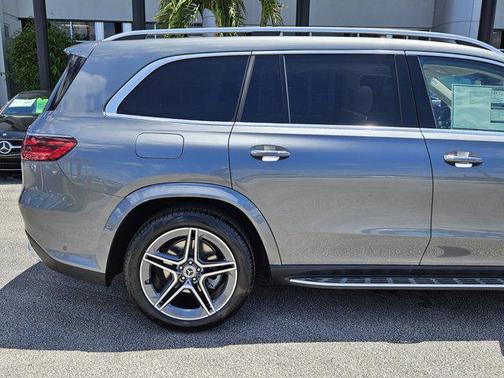 2025 Mercedes-Benz GLS 450 4MATIC