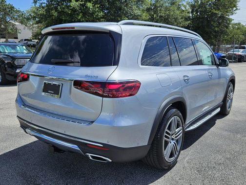 2025 Mercedes-Benz GLS 450 4MATIC