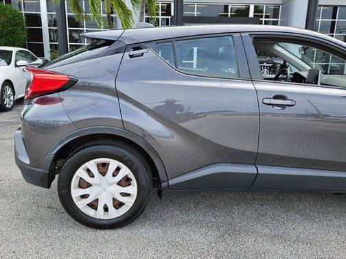 2020 Toyota C-HR LE