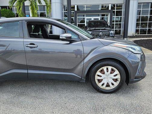 2020 Toyota C-HR LE
