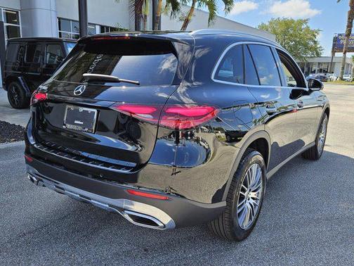2025 Mercedes-Benz GLC 300 Base