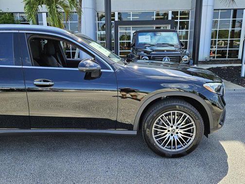 2025 Mercedes-Benz GLC 300 Base