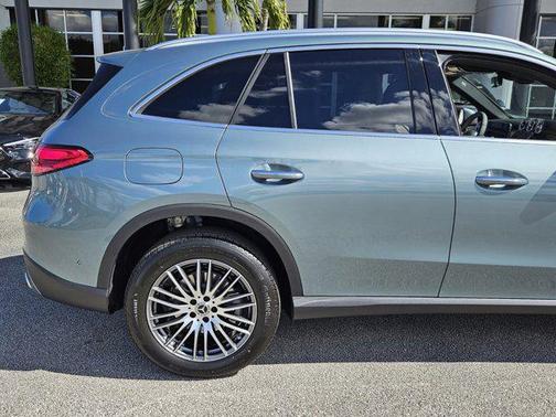 2026 Mercedes-Benz GLC 300 Base