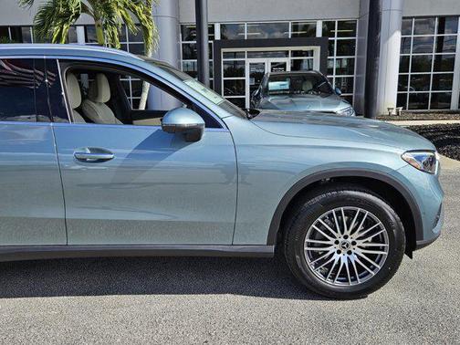 2026 Mercedes-Benz GLC 300 Base