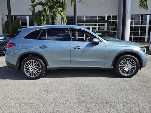 2026 Mercedes-Benz GLC 300 Base