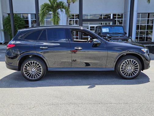 2025 Mercedes-Benz GLC 300 Base