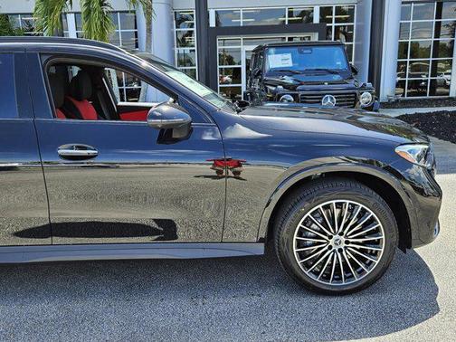 2025 Mercedes-Benz GLC 300 Base