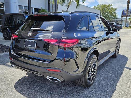 2025 Mercedes-Benz GLC 300 Base