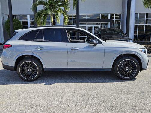 2026 Mercedes-Benz GLC 300 Base