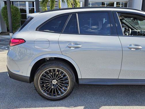 2026 Mercedes-Benz GLC 300 Base