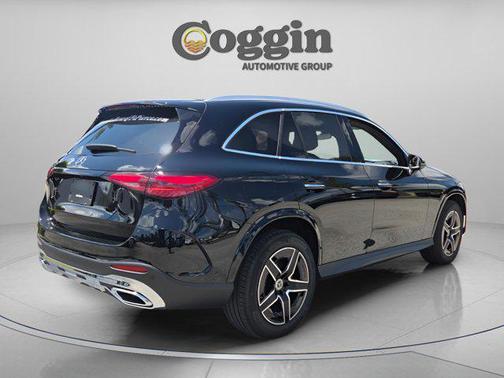 Black 2026 Mercedes-Benz GLC 300 Base