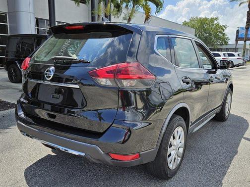 2020 Nissan Rogue S