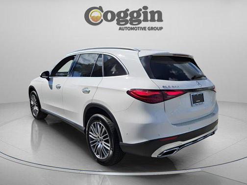 2026 Mercedes-Benz GLC 300 Base