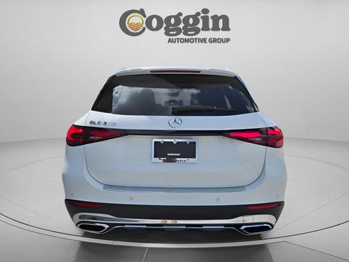 Polar White 2026 Mercedes-Benz GLC 300 Base