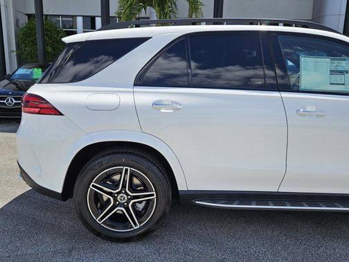 2025 Mercedes-Benz GLE 450e 4MATIC