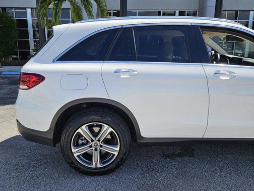 2021 Mercedes-Benz GLC 300 Base