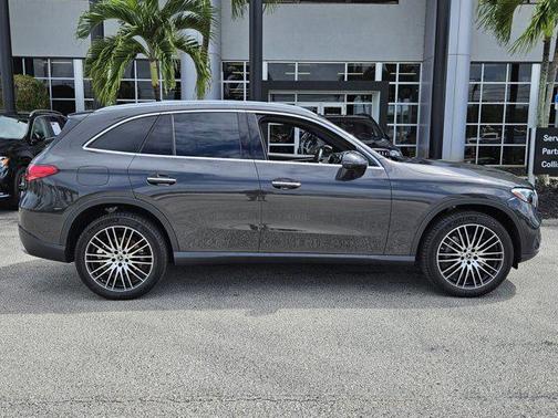 2025 Mercedes-Benz GLC 300 Base
